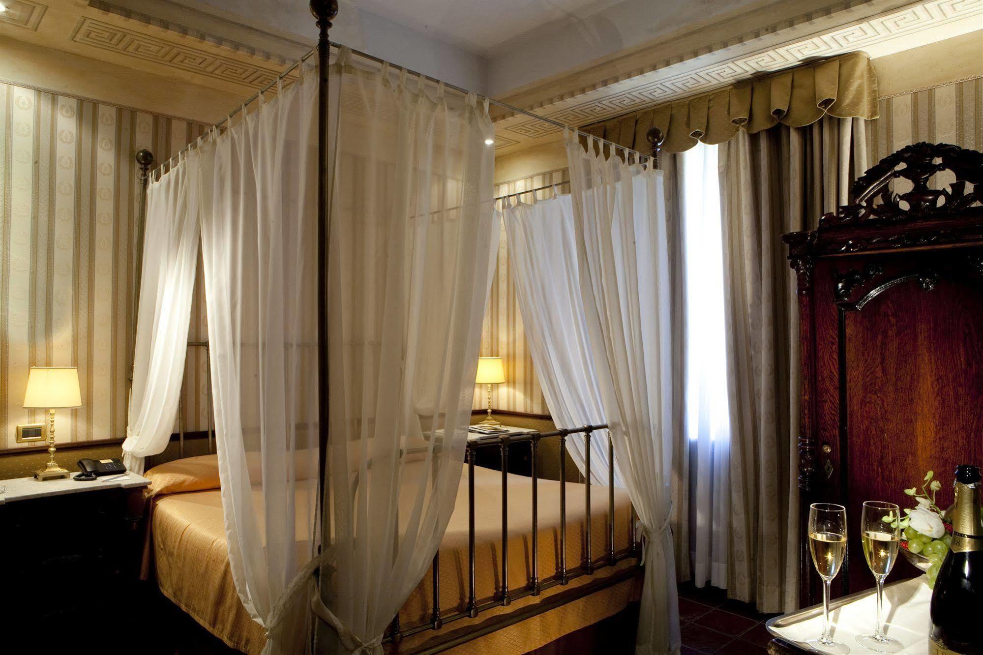 Castello Della Castelluccia Hotel โรม ภายนอก รูปภาพ